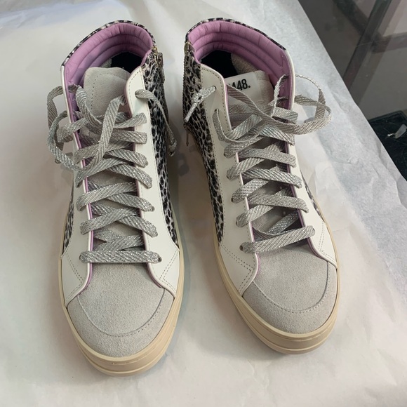 Brand new never worn Stylish Women's High-Top Sneakers - Picture 1 of 6